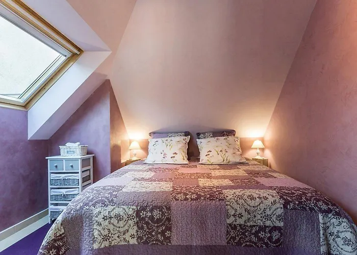 Authentique Avec Piscine Chauffee Et Jardin Paysager Pres De Nantes - Fr-1-306-962 Holiday home Saint-Etienne-de-Montluc