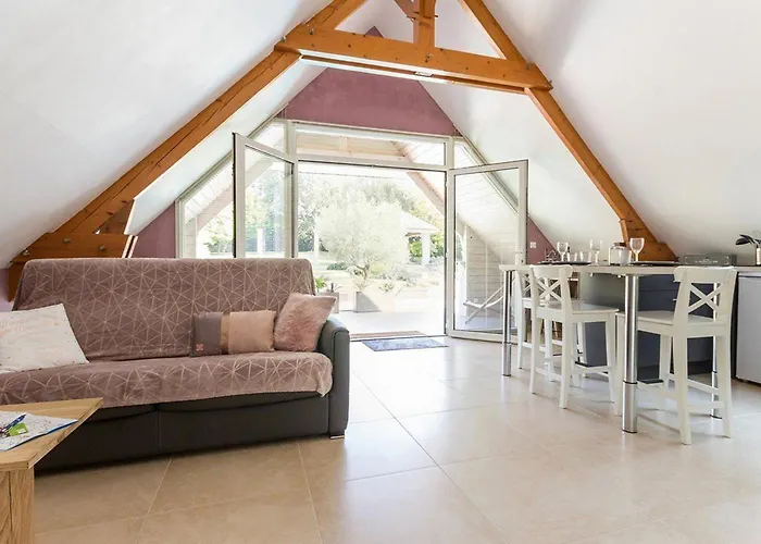 Authentique Avec Piscine Chauffee Et Jardin Paysager Pres De Nantes - Fr-1-306-962